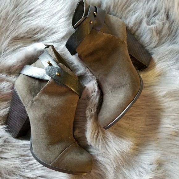 Forever 21 Shoes - Forever 21 boots